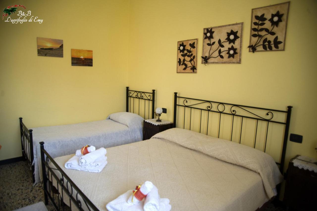L'Agrifoglio Di Emy Bed & Breakfast Guspini Bagian luar foto
