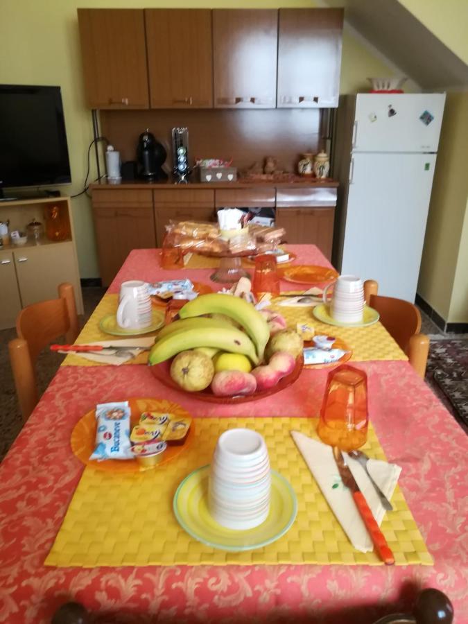 L'Agrifoglio Di Emy Bed & Breakfast Guspini Bagian luar foto